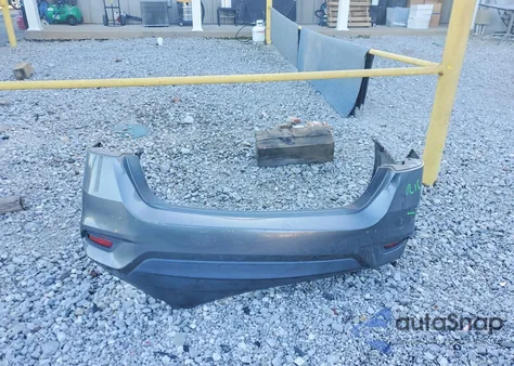 2017 Nissan Sentra S z USA, uszkodzony, nr VIN 3N1AB7AP6HL639259